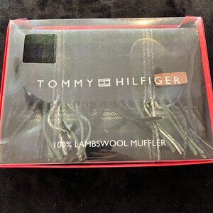 Tommy Hilfiger Muffler NWT